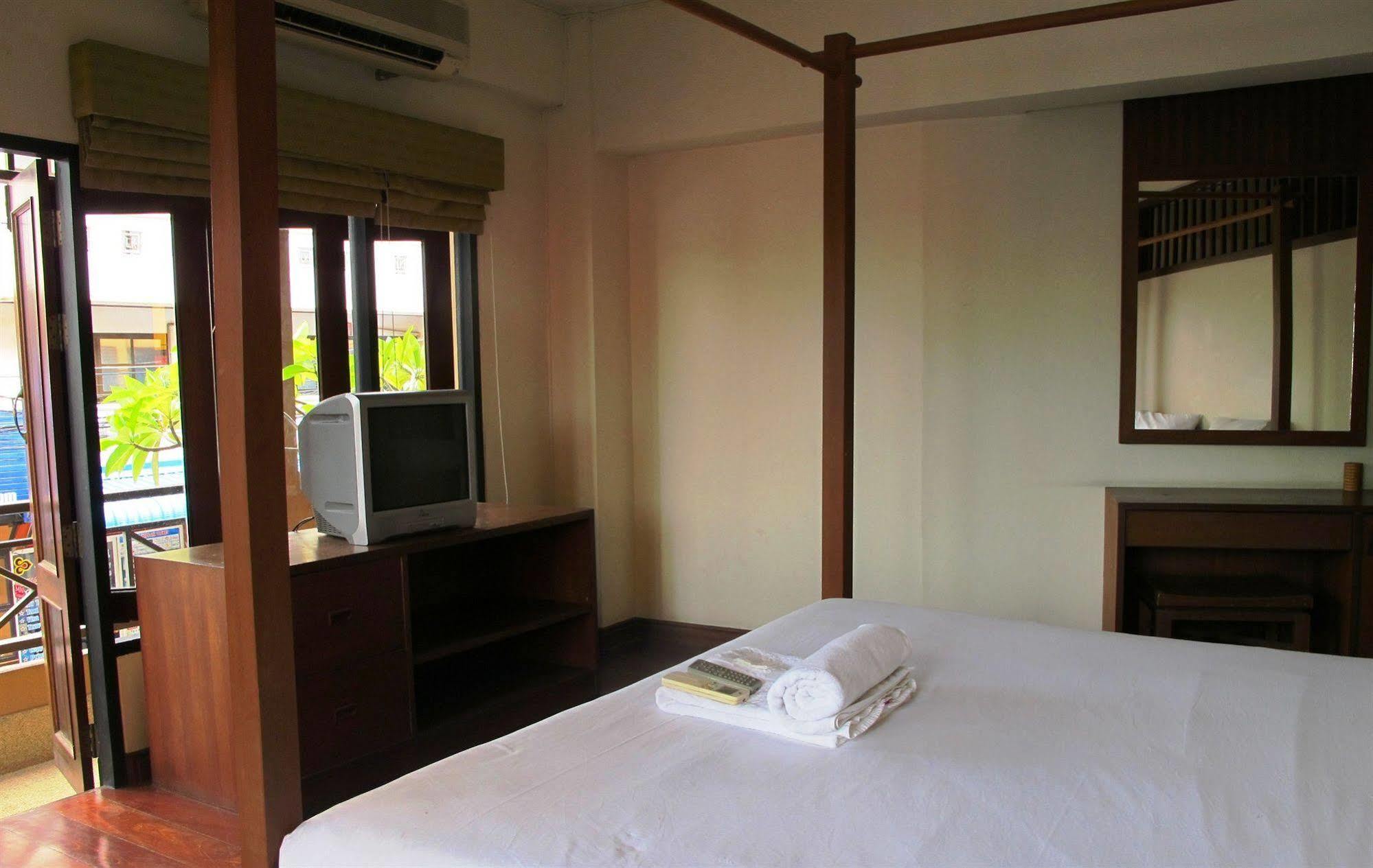 Keerati Homestay Паттайя Экстерьер фото